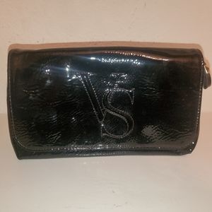 Travel makeup bag